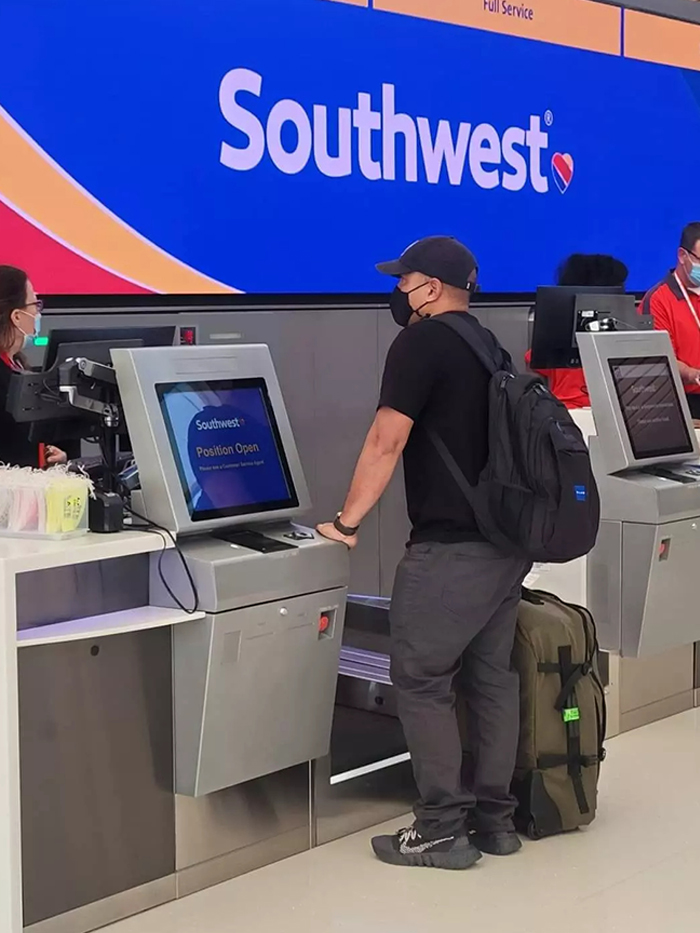 airlines kiosks